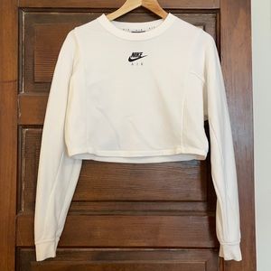Crop Nike air sweatshirt size small
